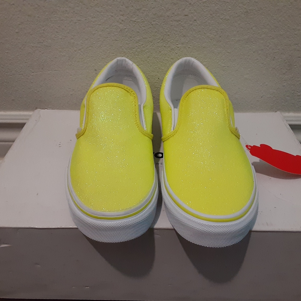 Vans - Picture 3 of 4